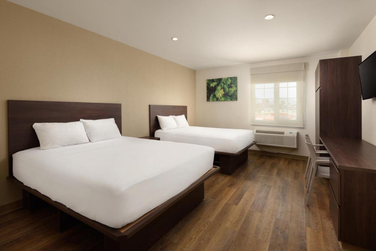 Extended Suites Tijuana Macroplaza Esterno foto