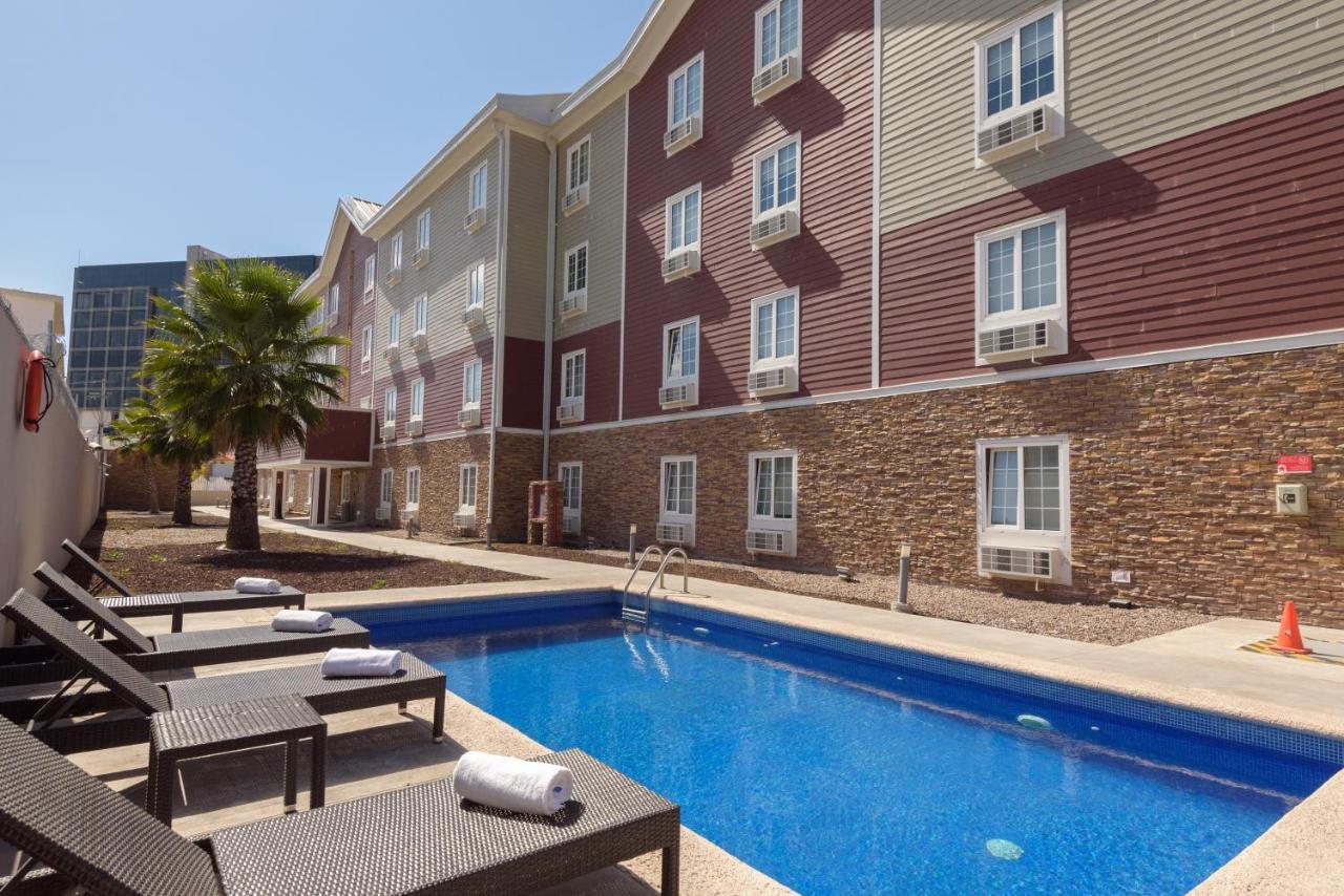 Extended Suites Tijuana Macroplaza Esterno foto