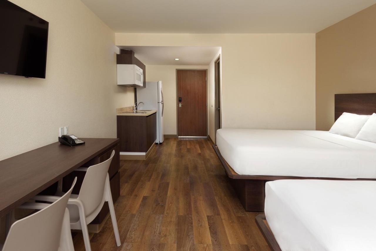 Extended Suites Tijuana Macroplaza Esterno foto